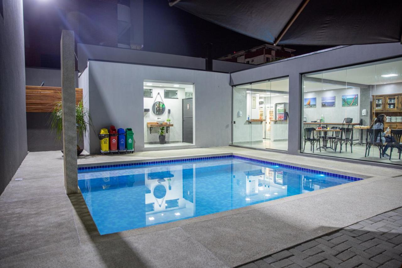 Pousada Cadiz - Piscina Climatizada Bertioga Zewnętrze zdjęcie